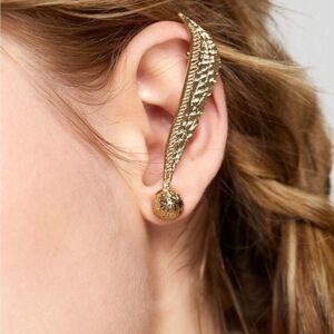 Wing cuff earrings M1064